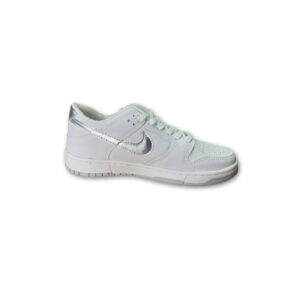 Nike Dunk Low SB Branco e Prata