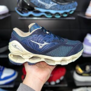 Mizuno Wave Prophecy LS