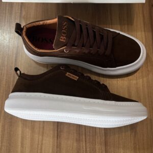 Hugo Boss Camurça Marrom