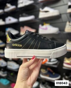 Adidas Grand Court Preto Holografico