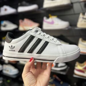 Adidas VS Pace