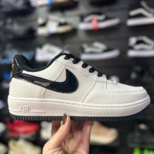 Nike Air Force Branco Preto Verniz